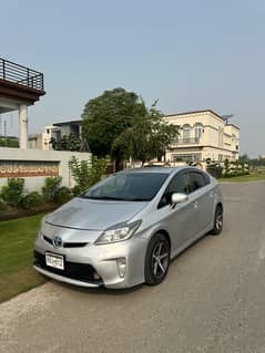 Prius S-LED Full Option 2012/2015 0