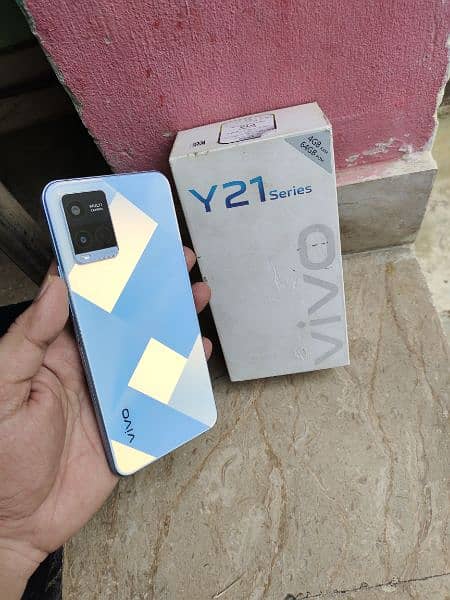 Vivo y21. . . 4/64 1