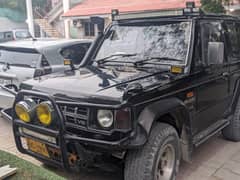 Mitsubishi Pajero 1990