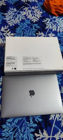 MACBOOK PRO 2019 i5 8GB RAM 128GB BRAND NEW 1 MONTH USED ONLY WITH BOX