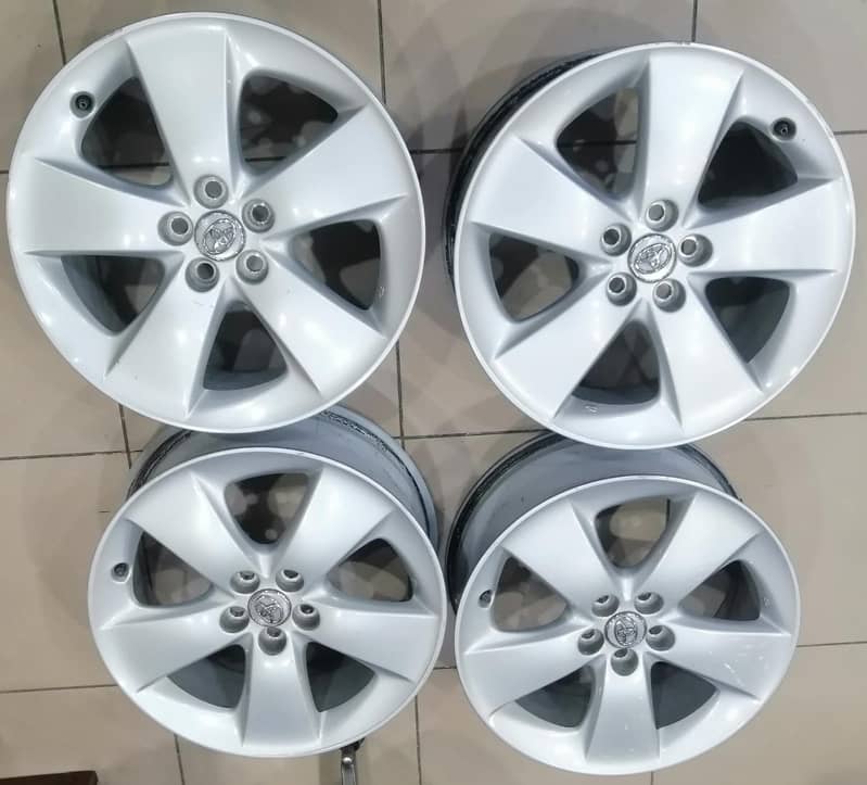 TOYOTA PRIUS OEM ALLOY WHEELS FOR SALE LIKE BRAND NEW 0