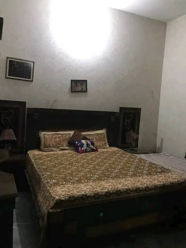 6 Marla Single Story Cornner House For Sale in Shokat Town near about Ghazi road DM school 6