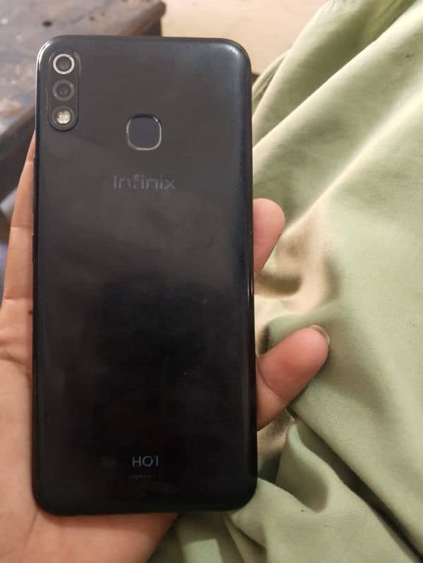 infinix hot8 lite 1