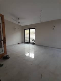 Gulberg 5 Prime Location House For Office 0