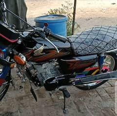 Honda 125  black colour