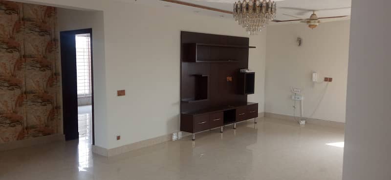 1 KANAL UPPER PORTION AVAILABLE FOR RENT IN WAPDA TOWN PHASE 2 4