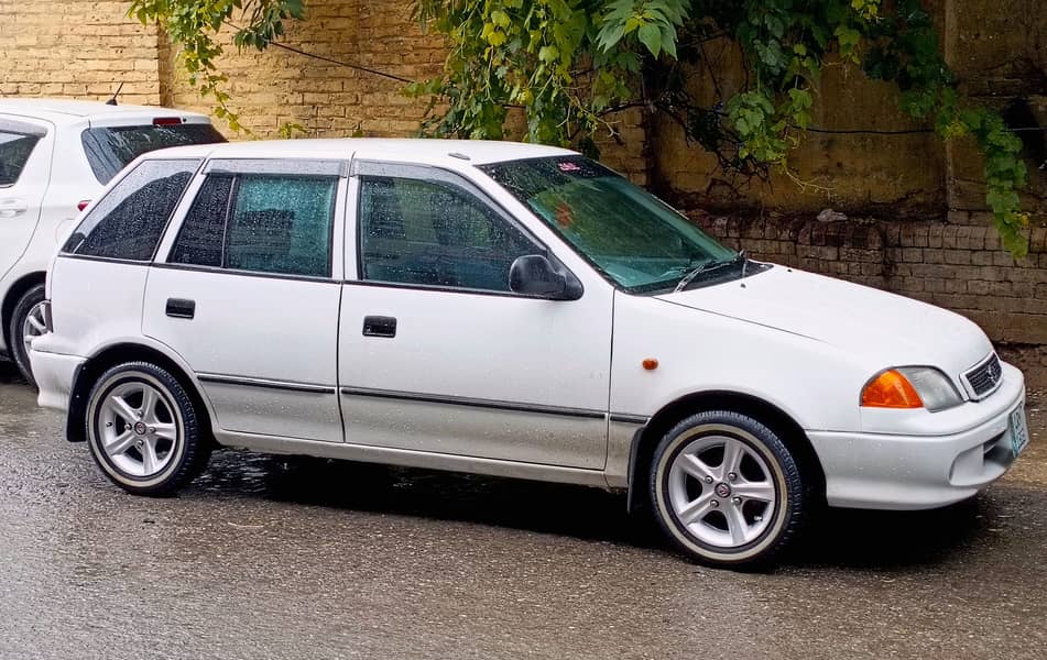 Suzuki Cultus 4