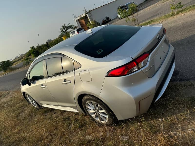 TOYOTA COROLLA HYBRID 2021 3