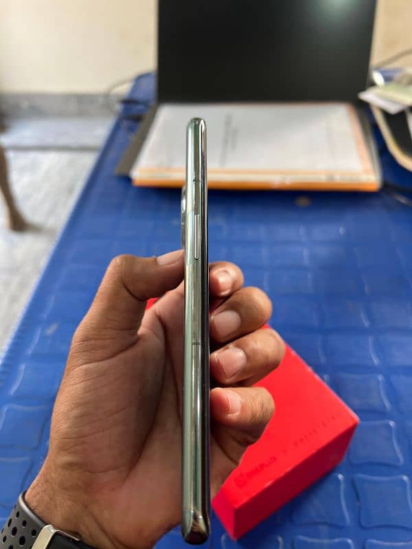 One Plus 11 Pta Approved 3