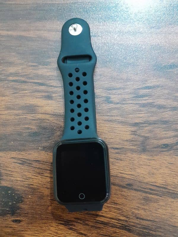 Smart Watch in New Condition 1