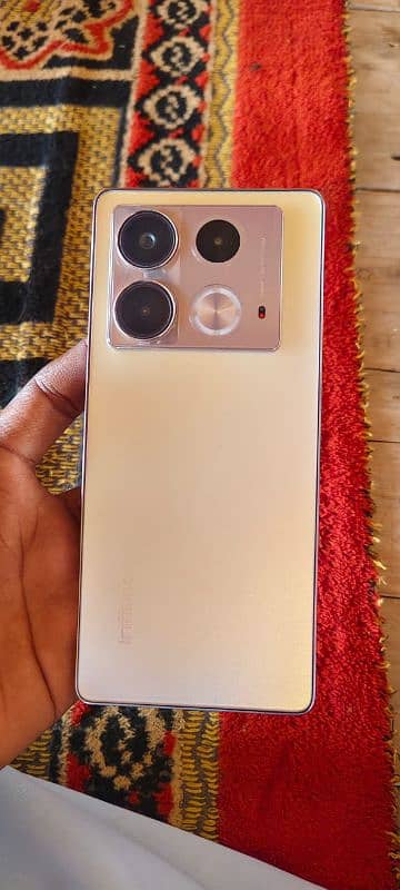 Infinix note 40 2 month used only 3