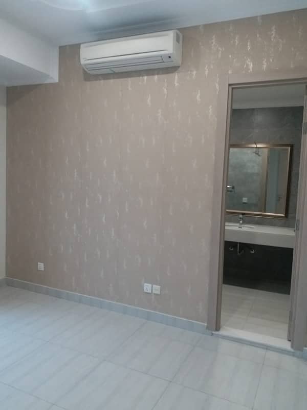 "Exquisite 1715 Sq Ft Luxury Apartment For Rent On Zahoor Ellahi Road, Gulberg By Executive Estate" 4