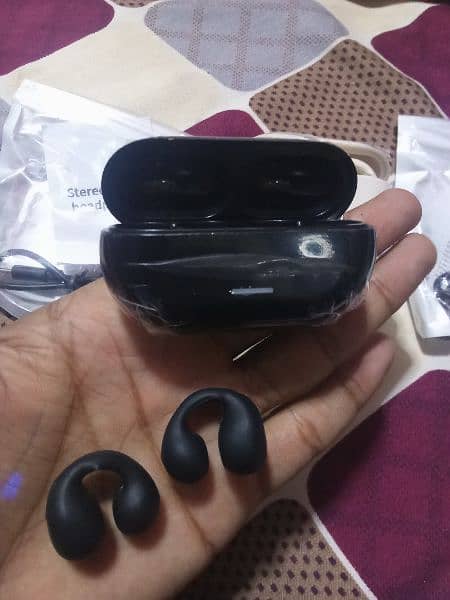 Airpod  sale Mela Rs. 1250 Only 11