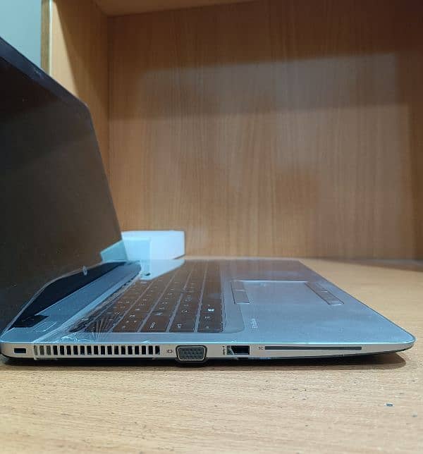 Core i7 7th Generation Hp Laptop 4