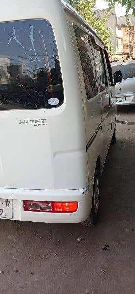 Daihatsu Hijet 2017 4