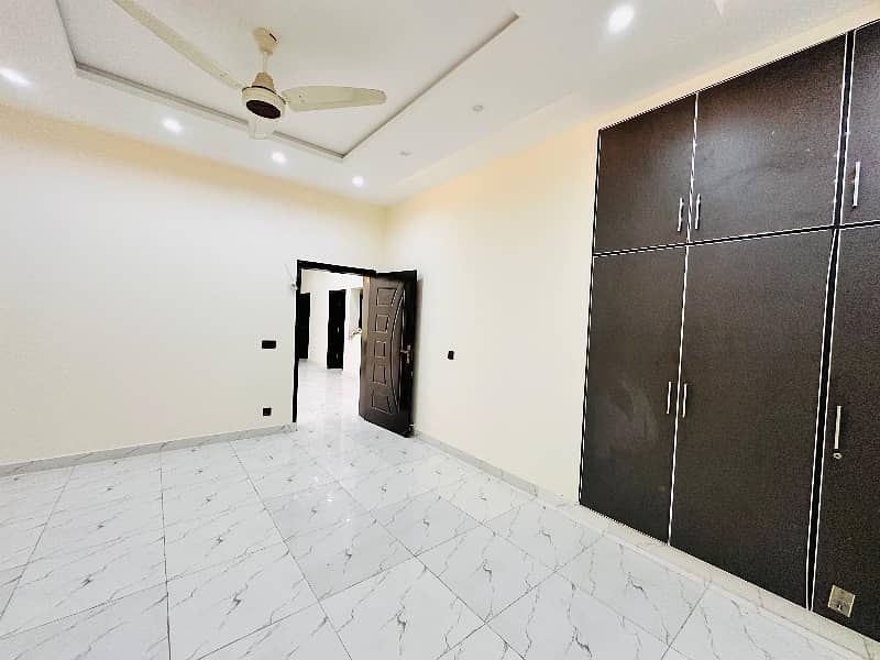 10 Marla Facing Park New House For Sale In Bahria Town Lahore 25