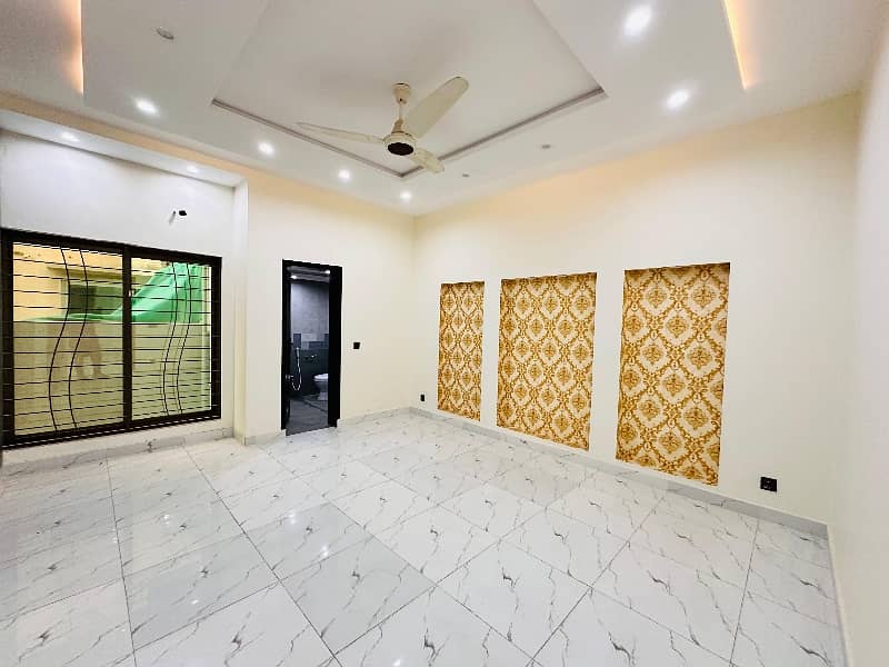 10 Marla Facing Park New House For Sale In Bahria Town Lahore 30