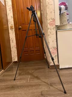 Tripod Stand