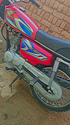 Honda 125 2022 model Peshawar Register Documents by hand urgent sale