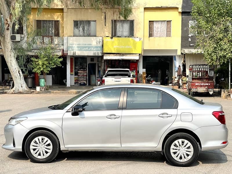 Toyota Corolla Axio 2017 3