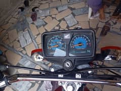 Aslam alikum my selling bike honda CG 125 gari ma koi kam Nahi ha