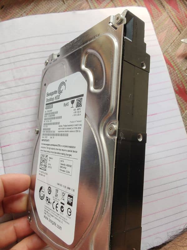 4TB (4000GB) EXTERNAL HARD DRIVE. 5