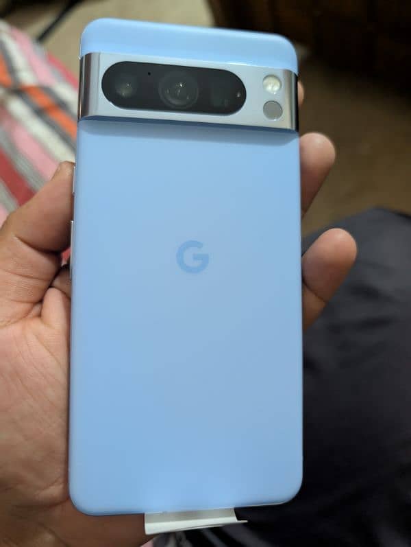 Google pixel 8 pro 5G 4