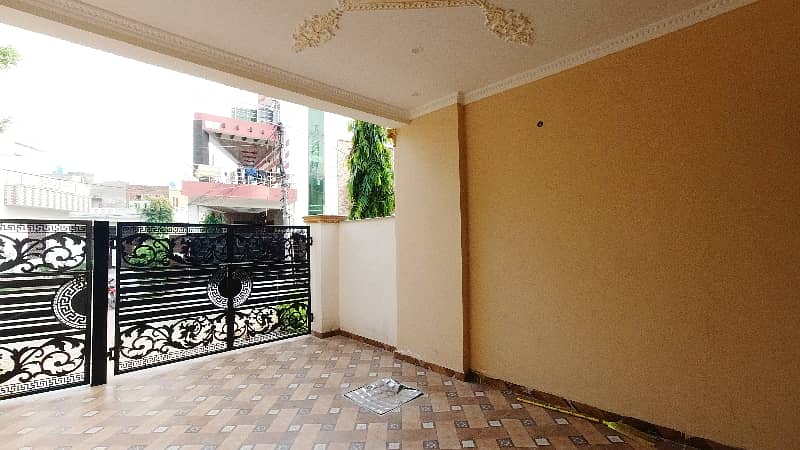 Gorgeous Corner 7 Marla House For sale Available In Punjab Small Industries Colony 6