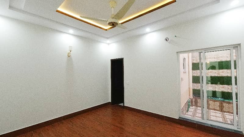 This Is Your Chance To Buy Prime Location House In Punjab Small Industries Colony 6