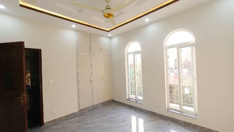 This Is Your Chance To Buy Prime Location House In Punjab Small Industries Colony 16