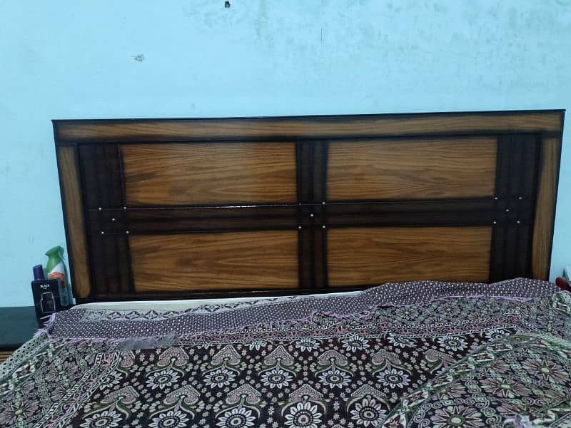 double bed sath mein mattress size 6:30 foot chaudai 6:30 foot lambai 1