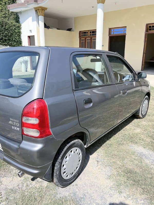 Suzuki Alto 2010 5