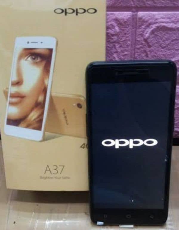 OPPO A37. . . 2/16 GB PTA APPROVED BEST BATTERY BAKUP.  10/10 CONDTION 4