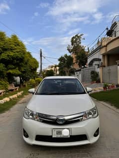 Toyota Corolla Axio 2014