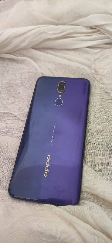 Oppo f 11 1