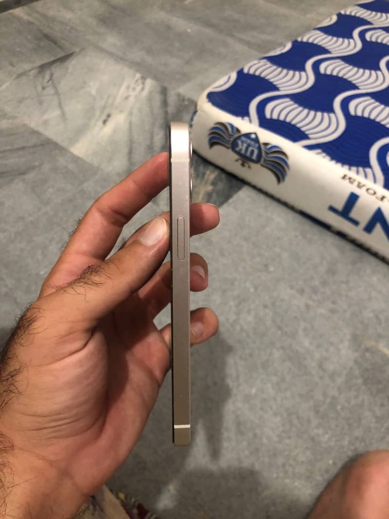 Iphone 12NON PTA 64gb 4