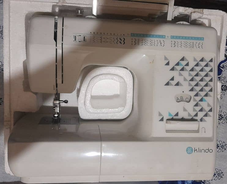 Imported Sewing Machine 0