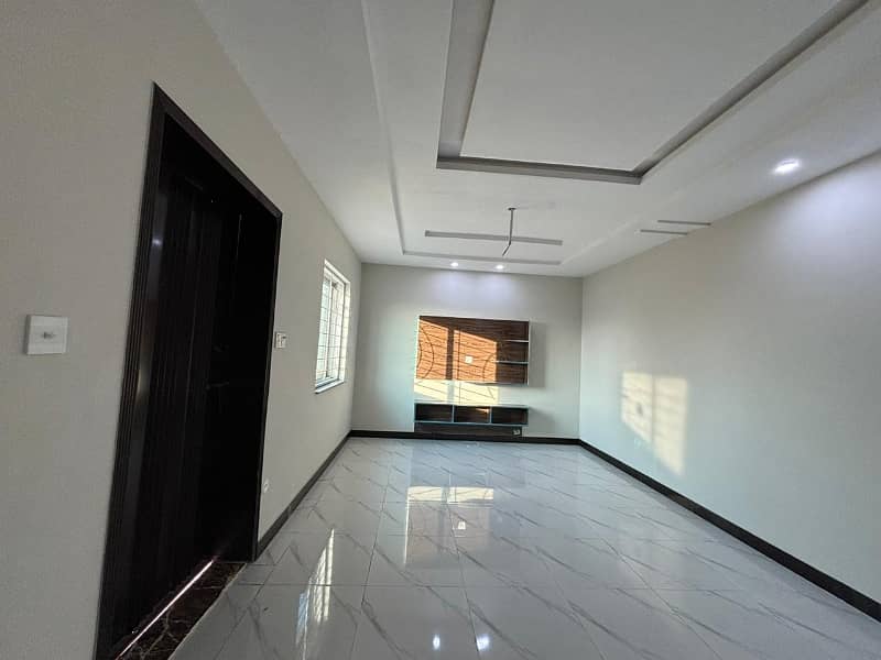 Tripple Storey 5 Marla House Available In Central Park - Block A1 For sale 2