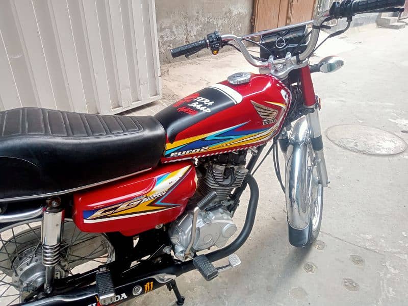 HONDA CG 125 RED COLOR MINT CONDITION/03307987830 1