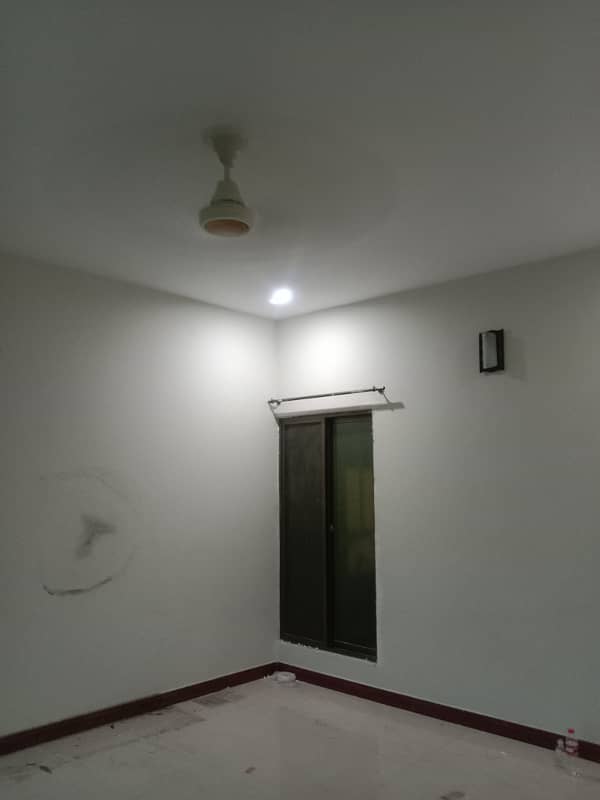 1 KANAL UPPER PORTION FOR RENT WITH GAS 1