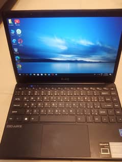 laptop Zed airx2 good conditions with charger