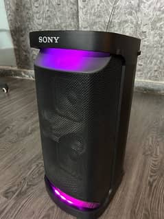 Sony SRS-XP500 portable bluetooth speaker