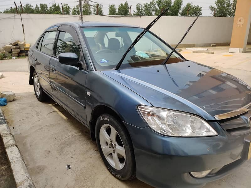 Honda Civic EXi 2005 "urgent sale" 1