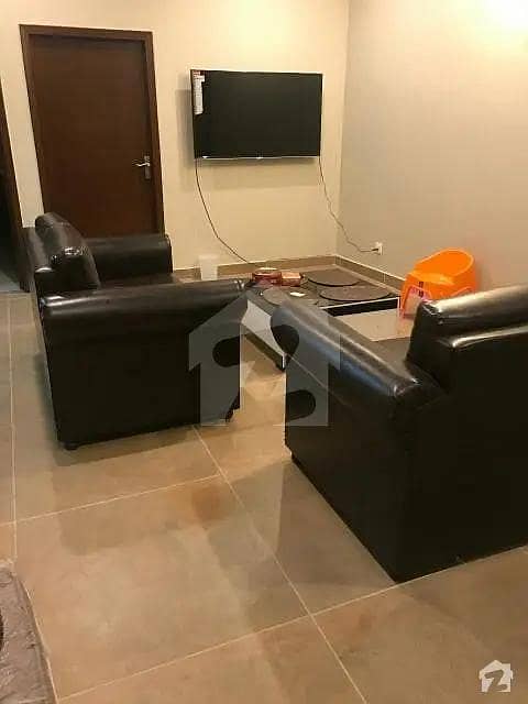 Apartment for Rent with lift carparking Almost new 1