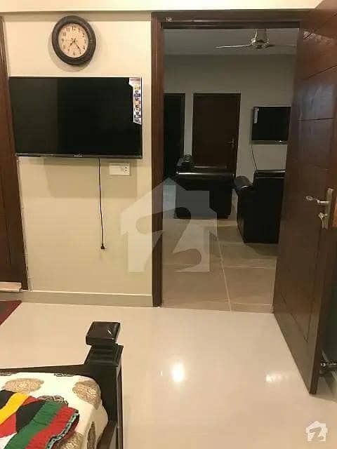 Apartment for Rent with lift carparking Almost new 7