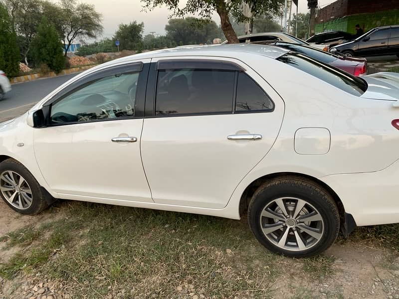 Toyota Belta 2012 5