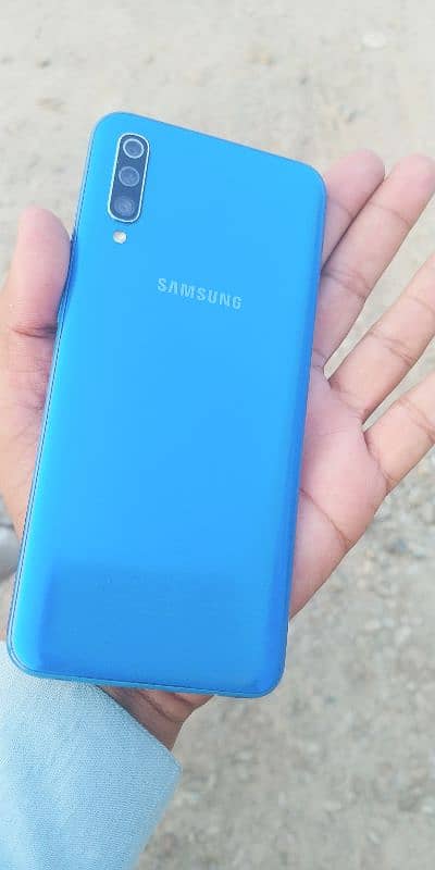 Argent sell  Samsung A50 4