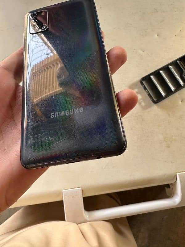 Samsung galaxy A31 1