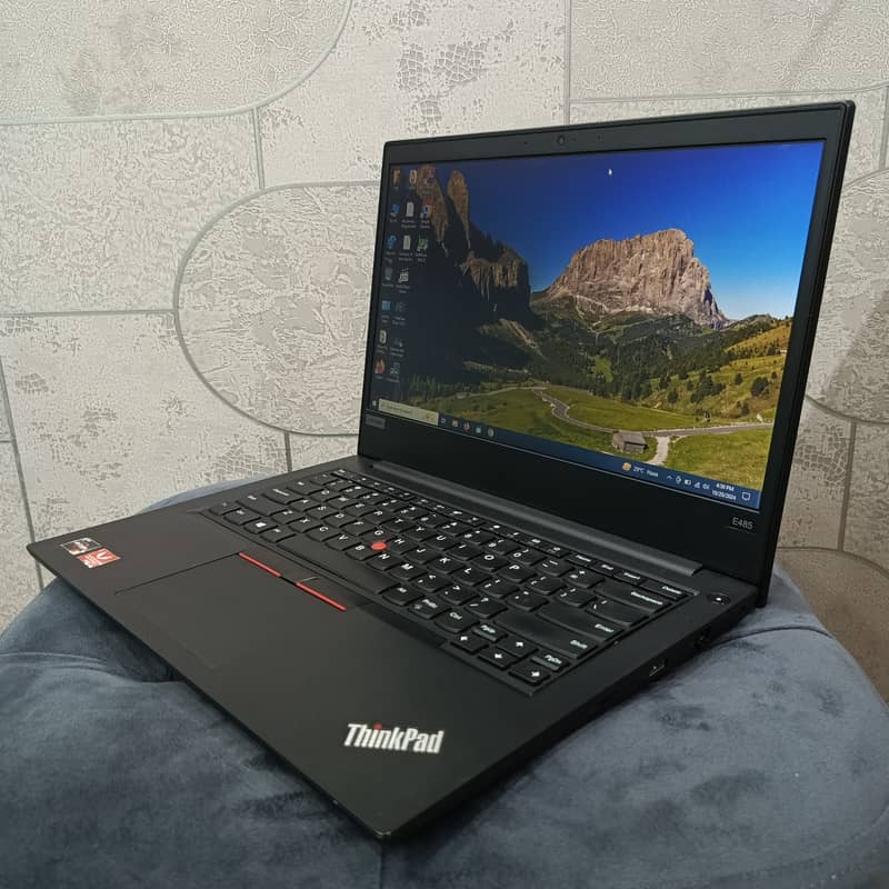 Lenovo ThinkPad E485 AMD Ryzen 3 2200U (up to 3.4 GHz with Radeon Vega 2