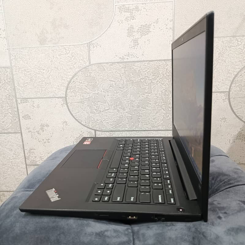 Lenovo ThinkPad E485 AMD Ryzen 3 2200U (up to 3.4 GHz with Radeon Vega 4